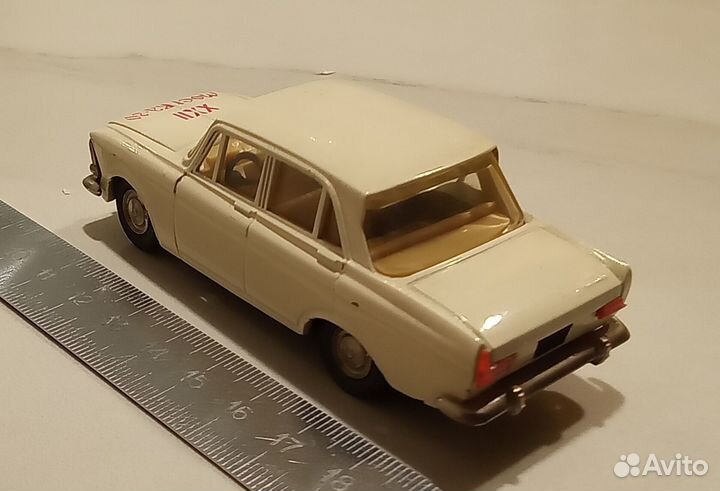 Москвич 412, модель 1:40, символика Олимпиады-80