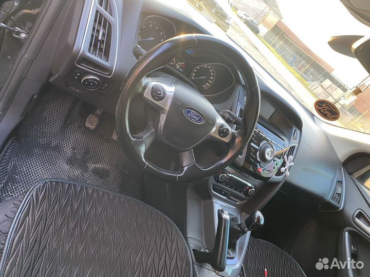 Ford Focus 2.0 МТ, 2013, 200 000 км