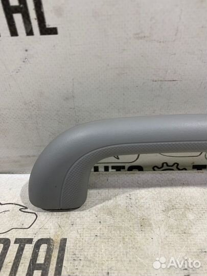 Ручка потолочная передняя правая Hyundai Solaris