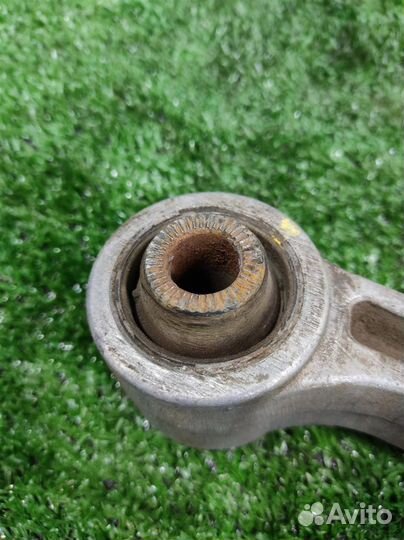 Опора (подушка) двигателя задняя KIA Sportage 3