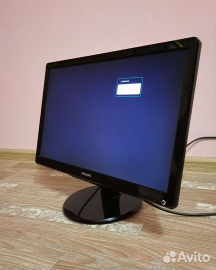 Монитор Philips 21.5 FullHD