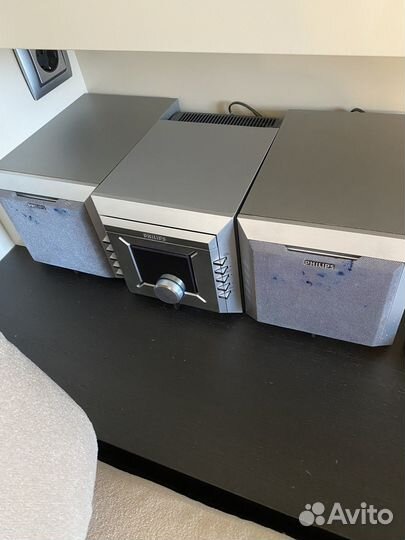 Музыкальный центр philips