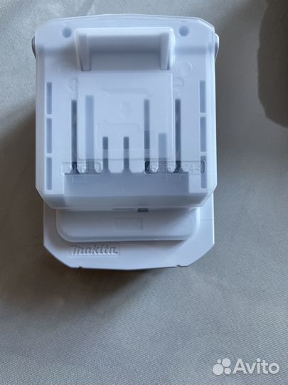 Зарядное устройство и батарея