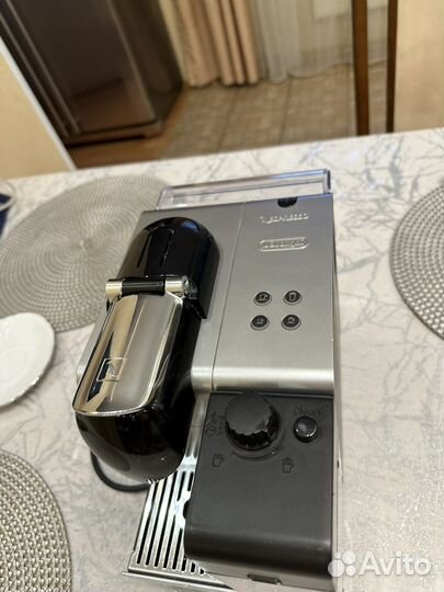 Кофемашина карсульная delonghi lattissima en 520 s