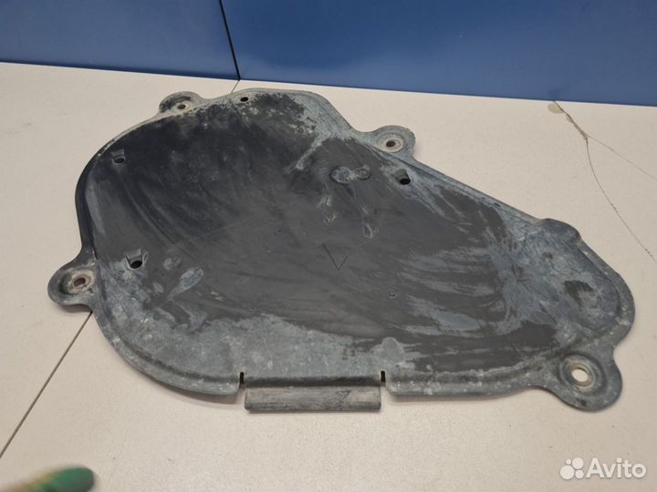 Лючок защиты двигателя Toyota RAV 4 2019