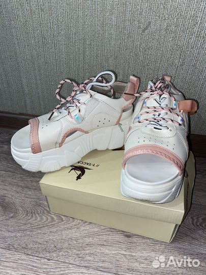 Обувь женская