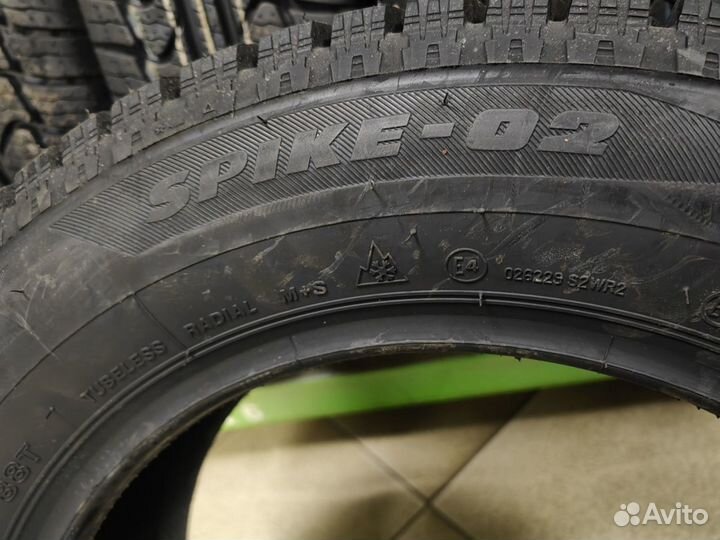 Bridgestone Blizzak Spike-02 185/65 R15 88T