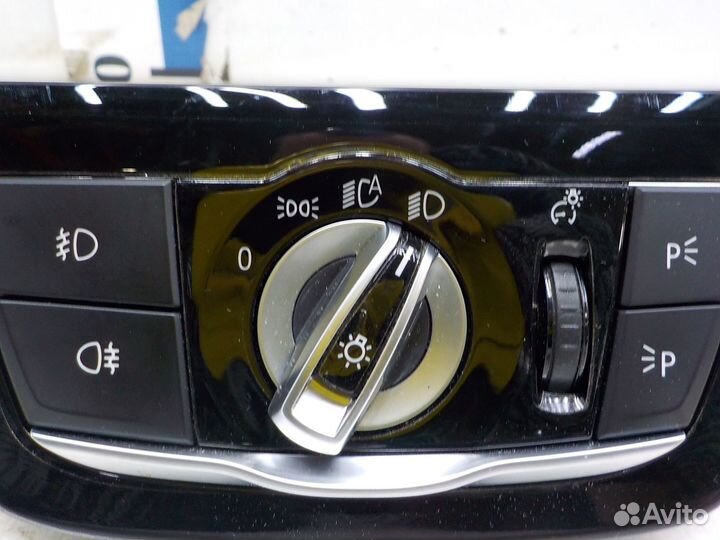 Переключатель BMW 5 G30 2017