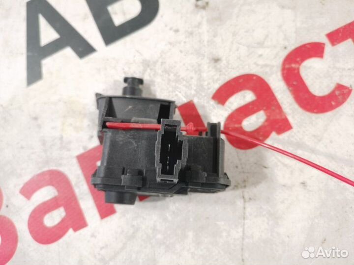 Замок лючка бензобака Porsche Cayenne 958 3.6 5502