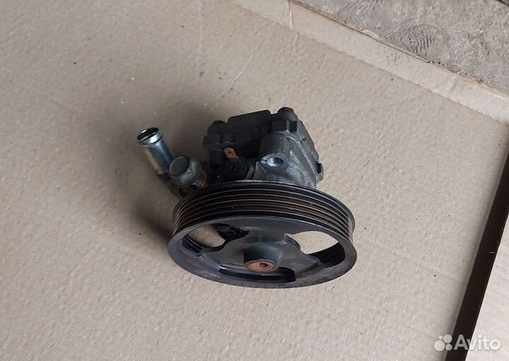 Насос гур mazda 3 bk 1.6