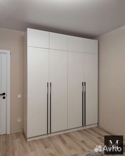 Шкаф распашной с фрезеровкой