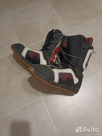 Горнолыжные ботинки 43 размер
