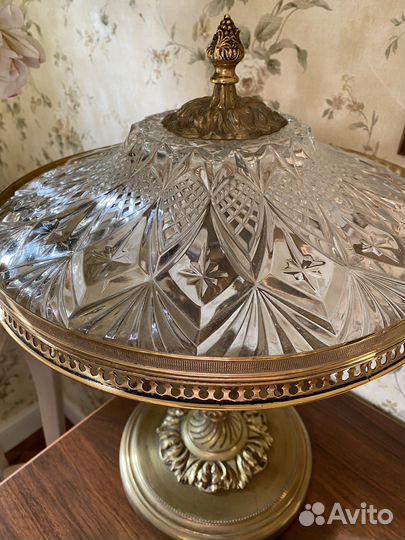 Лампа настольная Франция