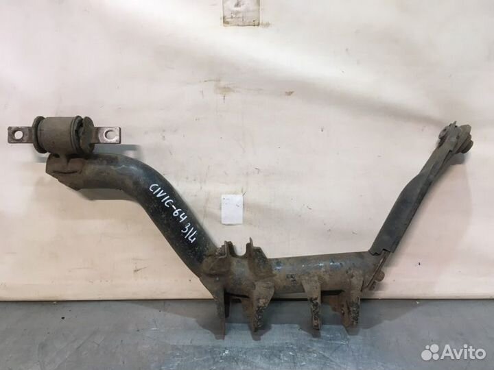 Рычаг продольный задний левый Honda Civic Ferio