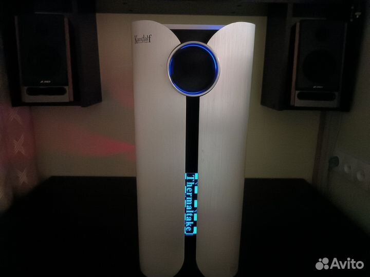 Компьютер в корпусе Thermaltake Kandalf