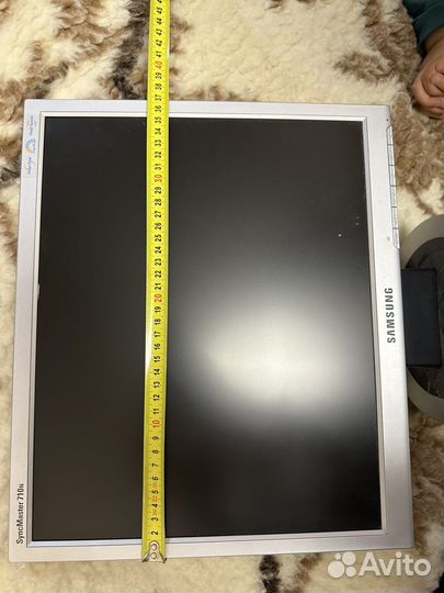 Монитор Samsung