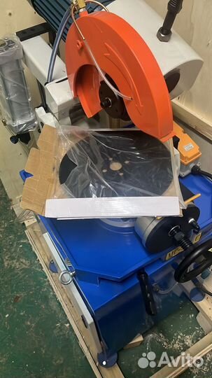 Дисковый отрезной станок полуавтоматический