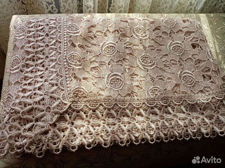 Скатерть ажурная