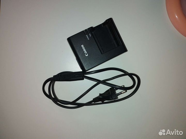 Зеркальный фотоаппарат canon eos 1100d