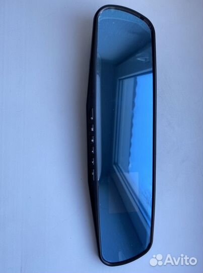 Зеркало с видеорегистратором и камерой