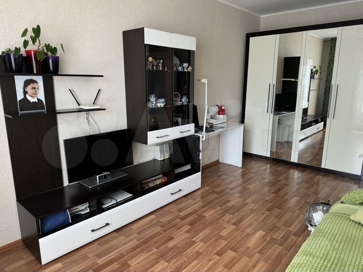 2-к. квартира, 56 м², 9/17 эт.