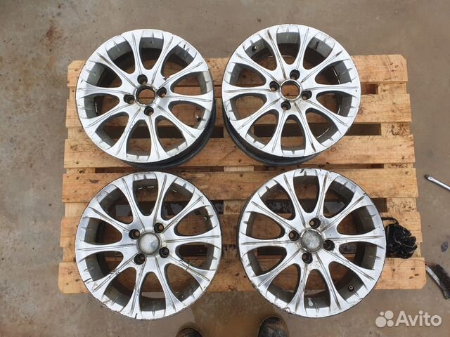 Комплект литых дисков R15 4x100 6J ET 38 skad