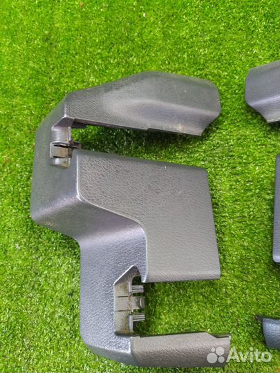 Заглушки полозьев сиденья Volvo Xc90 B6324S 2007