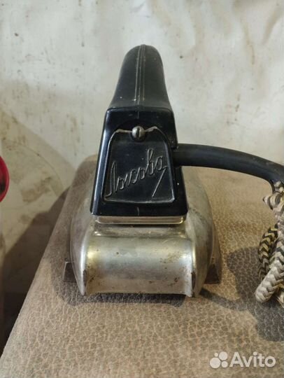 Продам старые утюги