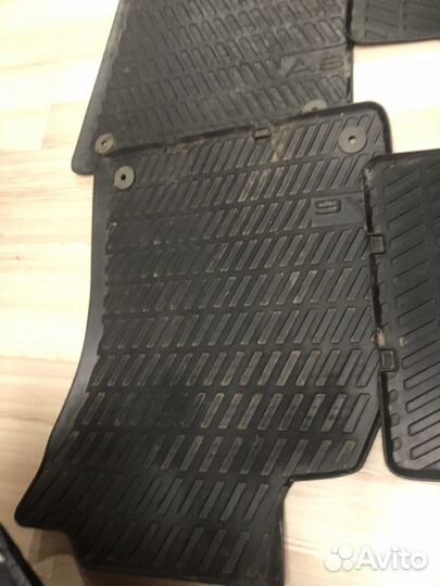 Коврики резиновые в машину