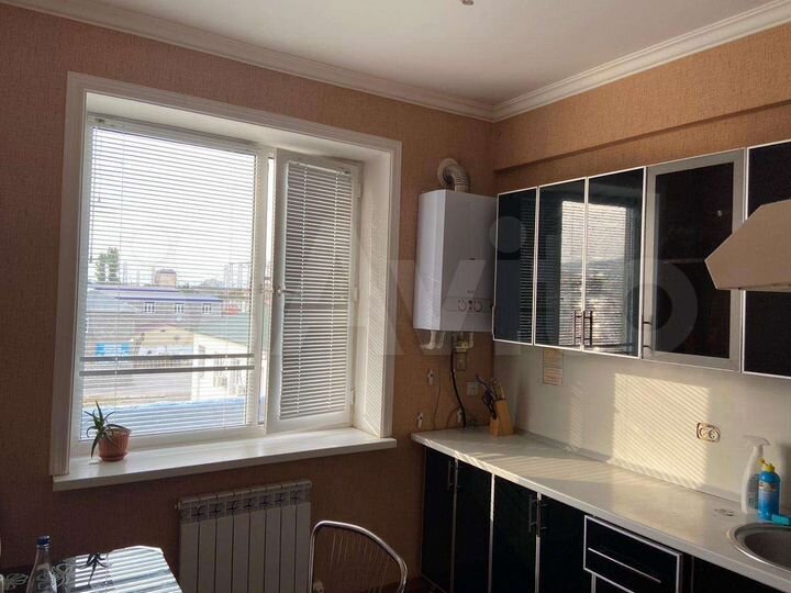 2-к. квартира, 45 м², 3/3 эт.