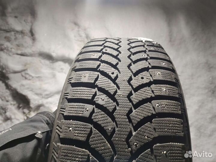 Bridgestone Sports Tourer MY-01 285/60 R18
