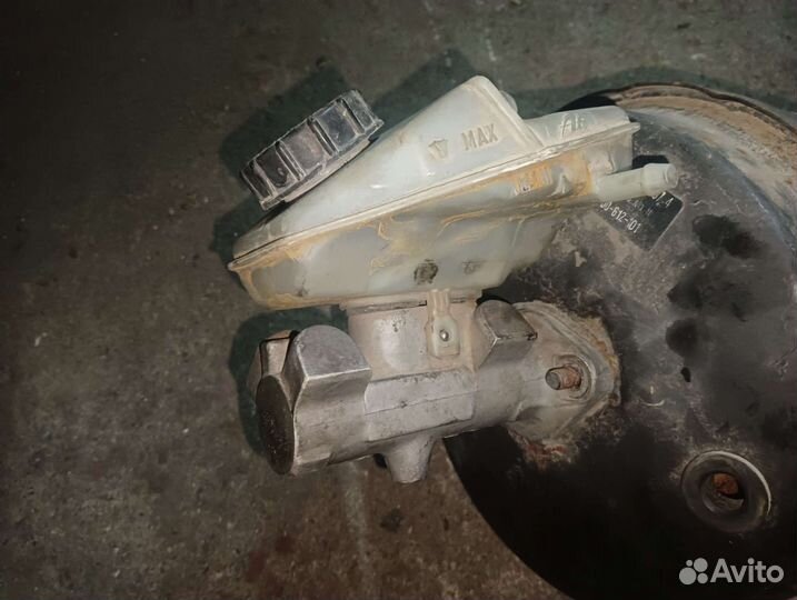 Вут/ вакуумный усилитель тормозов t4