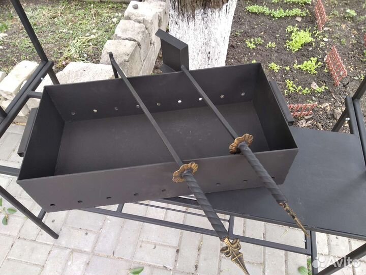 Мангал с навесом