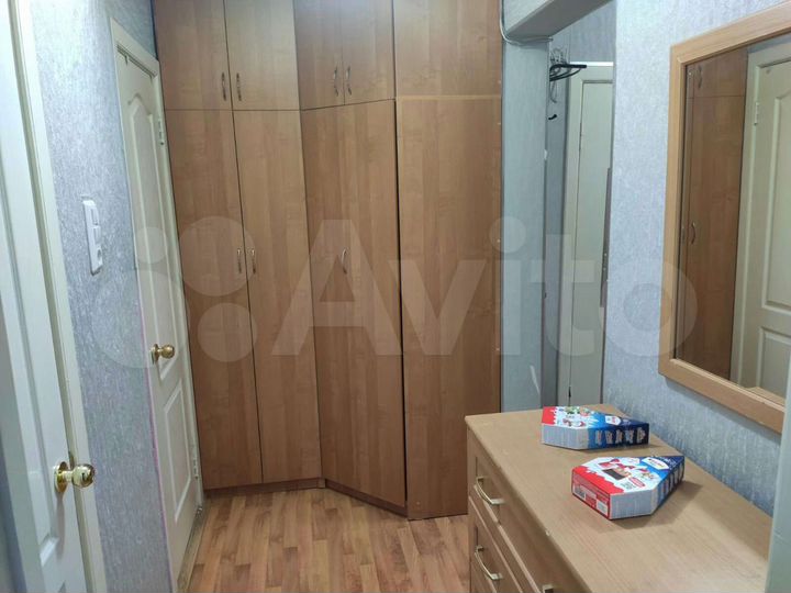 2-к. квартира, 50 м², 4/9 эт.