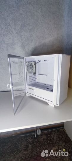 Игровой корпус для пк белый