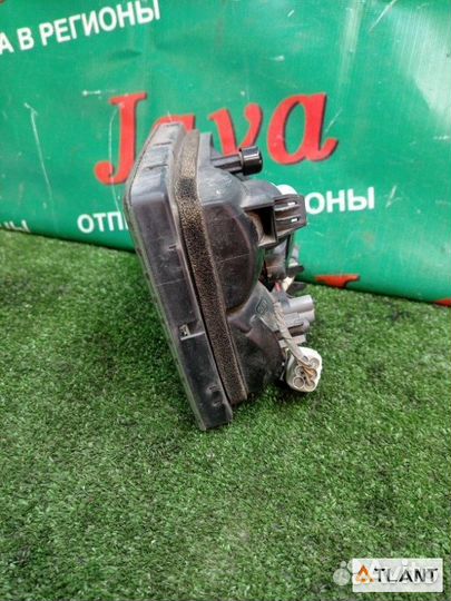 Стоп-сигнал задний левый nissan NV100 clipper