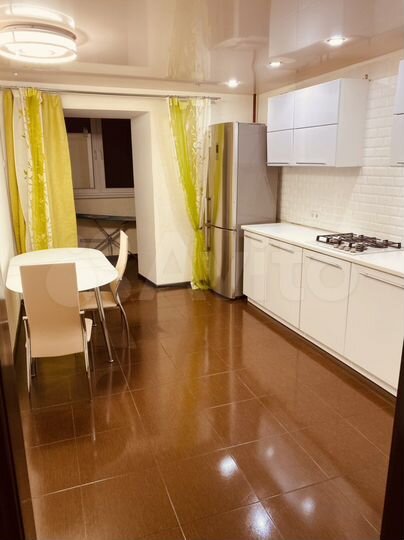 2-к. квартира, 64 м², 3/11 эт.