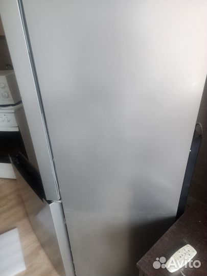 Продаю холодильник Индезит