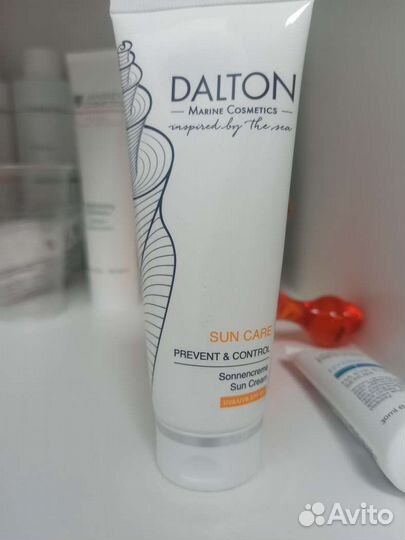 Солнцезащитный крем Dalton SPF 50+