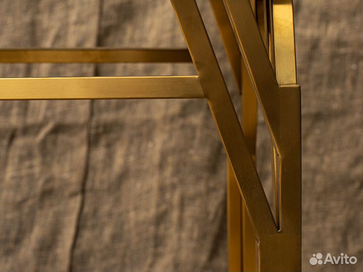 Консоль Goldman в стиле Brass Table