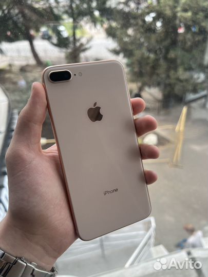 iPhone 8 Plus, 64 ГБ