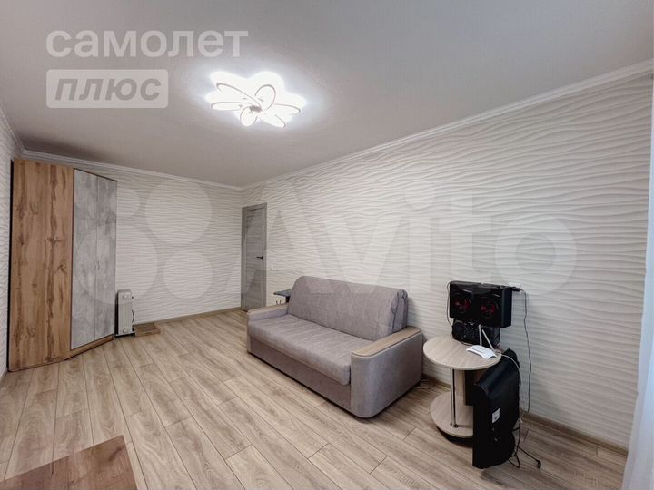 2-к. квартира, 43,3 м², 9/9 эт.