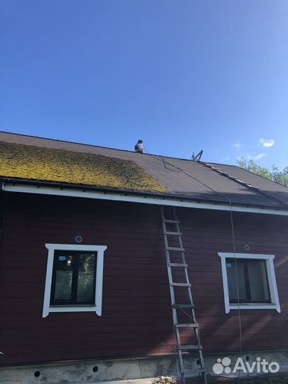 Чистка кровли от мха