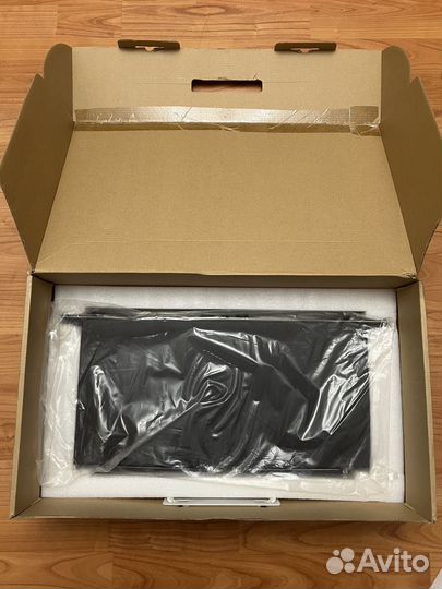 Вокальная радиосистема Rocket EW240 4 Handheld