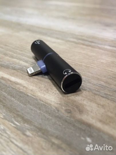 Аудио адаптер Hoco LS7 для iPhone Lightning