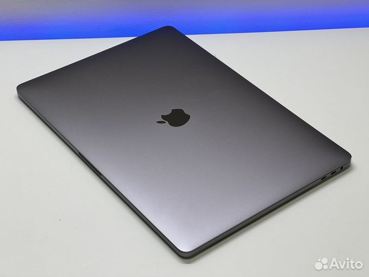 MacBook Pro 15 2019 i7/16/Radeon 4gb