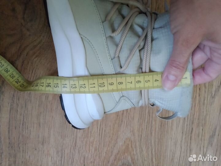 Демисезонные ботинки для девочки Puma 36 размер