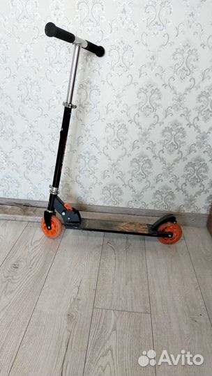 Самокат двухколесный
