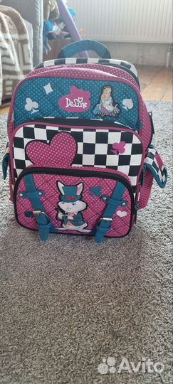 Рюкзак школьный с ортопедической спинкой