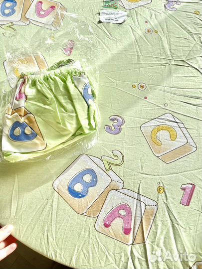 Простынь на резинке в круглую кроватку, детскую